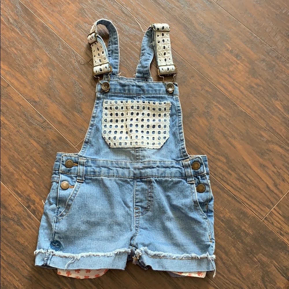 SHORTS JUMPER